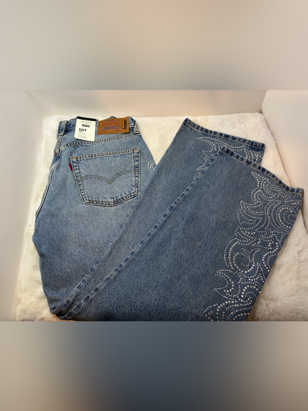 Beyoncé X Levi’s® 501® '90s Women's Jeans - Picture 2 of 10